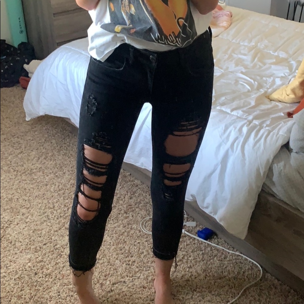 Black distressed American Eagle jeans